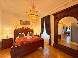 7th Heaven Vienna Center Apartments