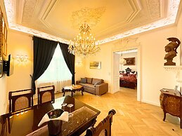 7th Heaven Vienna Center Apartments