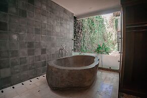 Villa Delmara At Balian Beach