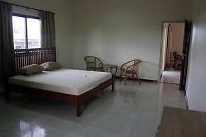 Arcton Apartments