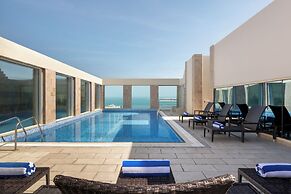 Golden Tulip Doha (Luxury City Hotel)