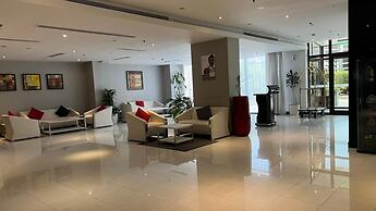 Golden Tulip Al Khobar Suites