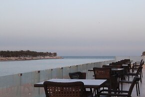 Golden Tulip Al Khobar Suites