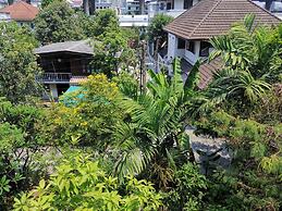Hide Bangkok Hostel
