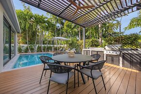 Baan Bua Estate by Tropiclook
