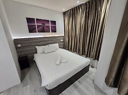 One Point Hotel - RH Plaza