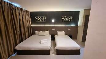 One Point Hotel - RH Plaza