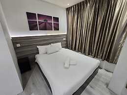 One Point Hotel - RH Plaza