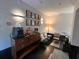 Dizengoff 208 Hotel