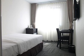 Sakura Hotel 3