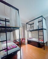 Amy Hostel Hue