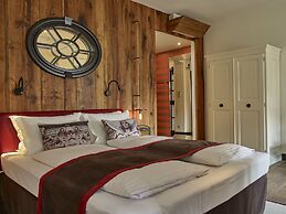 Pest-Buda Design Hotel by Zsidai Hotels