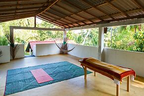 Jungleside House