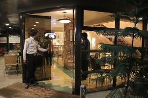 Roxas President's Inn
