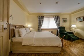 Roxas President's Inn