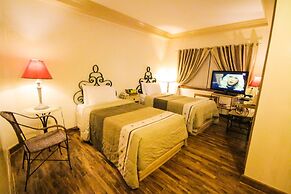Roxas President's Inn