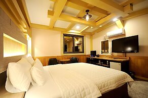 Hotel King