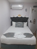 Hotel 1453