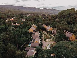 Flora Creek Resort & Garden Chiang Mai