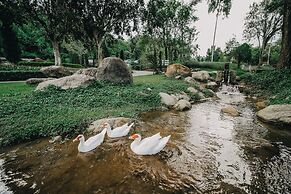 Flora Creek Resort & Garden Chiang Mai