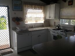 Morris Apartments