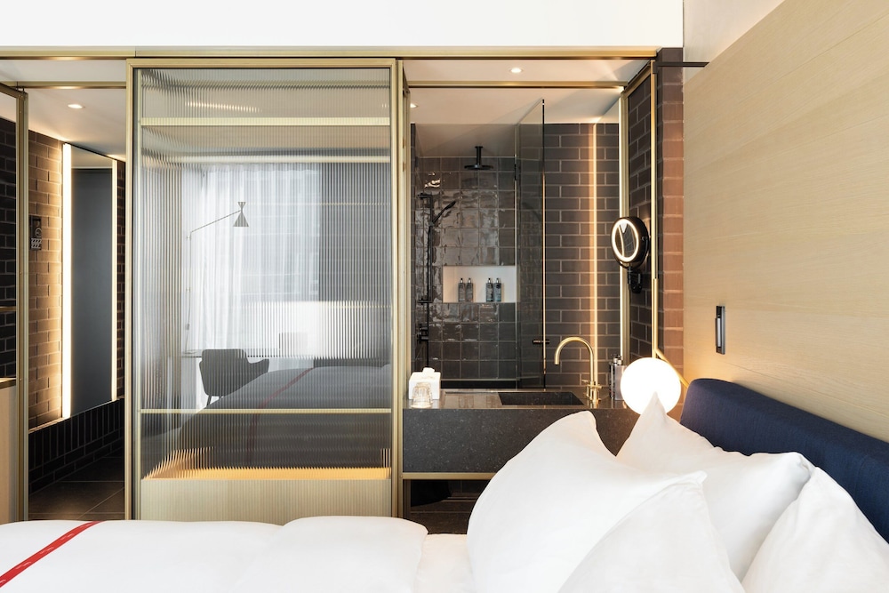 Ruby Emma Hotel Amsterdam By IHG