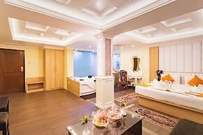 Yellow Pagoda Hotel