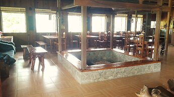Native Village Inn