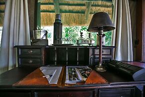 Selinda Camp