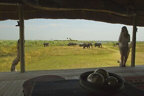 Selinda Camp