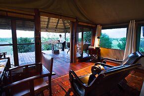 Selinda Camp