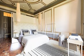 Charm Palace