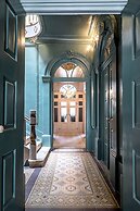 Charm Palace