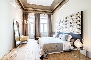Charm Palace