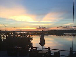 Khong Chiam Orchid Riverside Resort