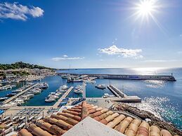 Hostal Port Corona