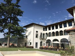 Podere Castel Merlo Resort