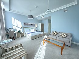Yarrow Hotel