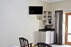 17 on Bird Guest House