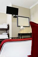 17 on Bird Guest House