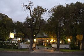17 on Bird Guest House