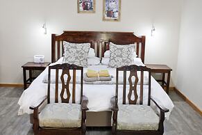 17 on Bird Guest House