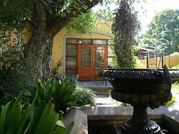 17 on Bird Guest House