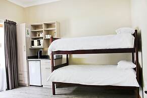 17 on Bird Guest House