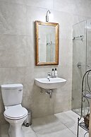 17 on Bird Guest House