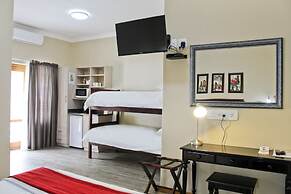 17 on Bird Guest House