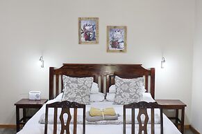 17 on Bird Guest House