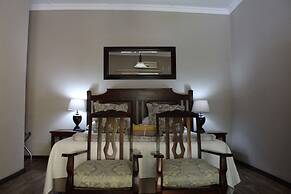 17 on Bird Guest House