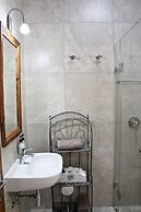 17 on Bird Guest House