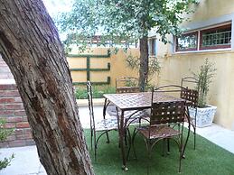 17 on Bird Guest House